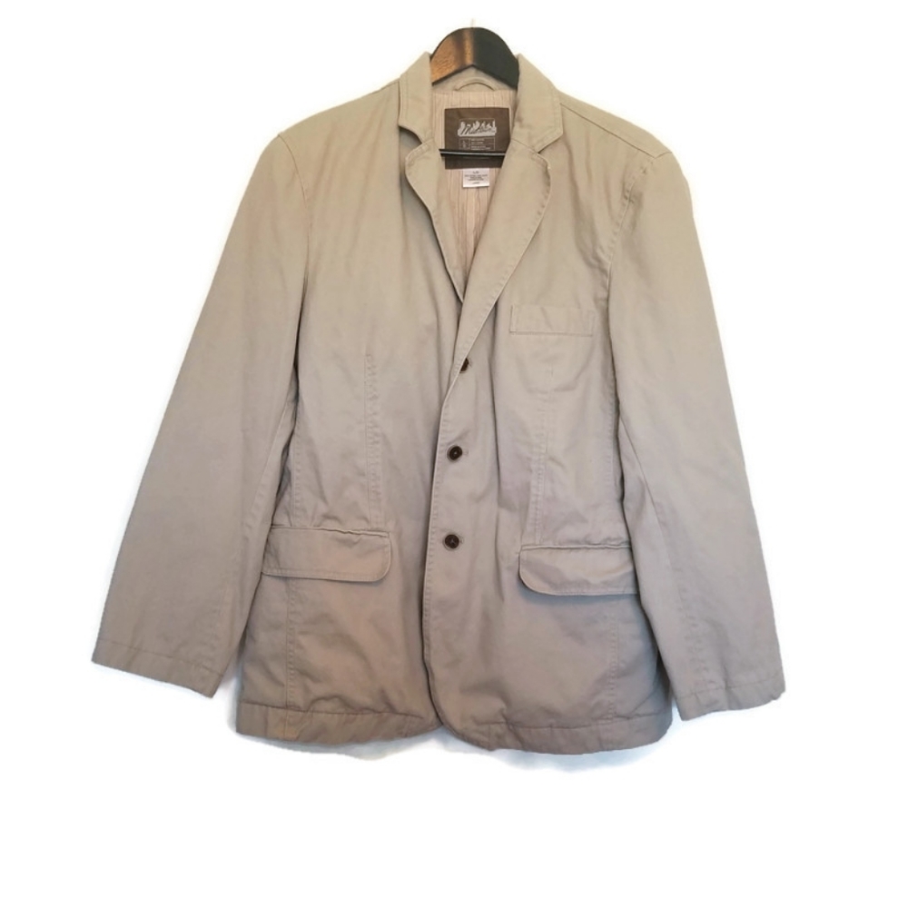 Women's tan 3 button blazer jacket